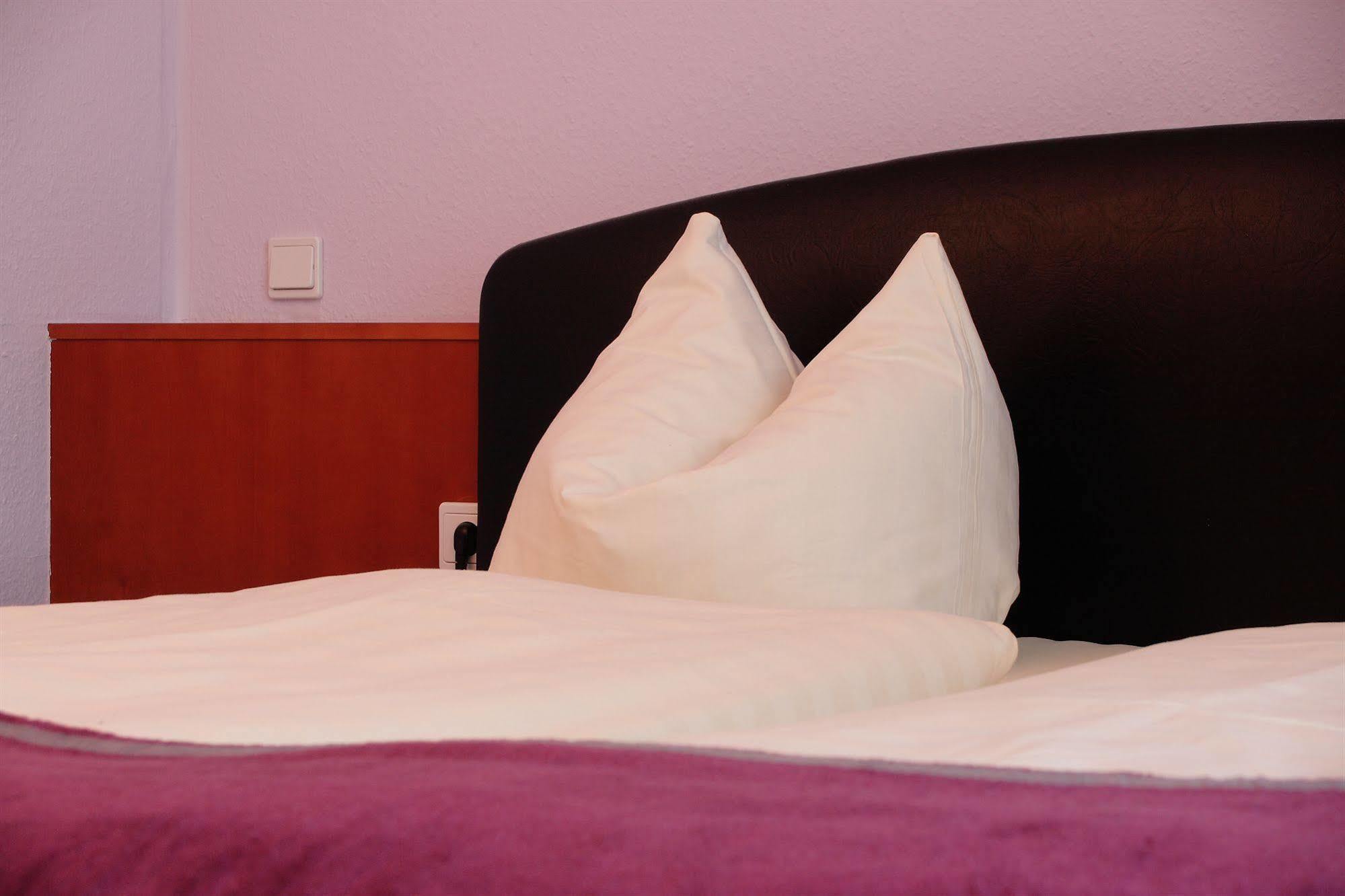 Centro Hotel Boeblingen, Trademark Collection By Wyndham Экстерьер фото